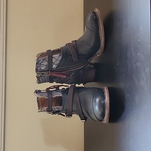 Freebird by Steve Crue Navy Multi Boot Size 7